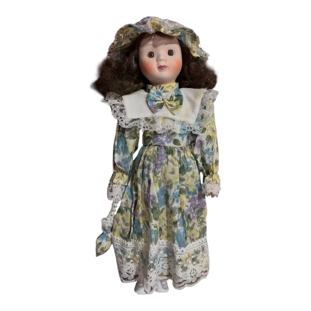VTG Elegant Elli 18" Porcelain Doll Collectible Floral Dress Lace Trim NIB 1990s